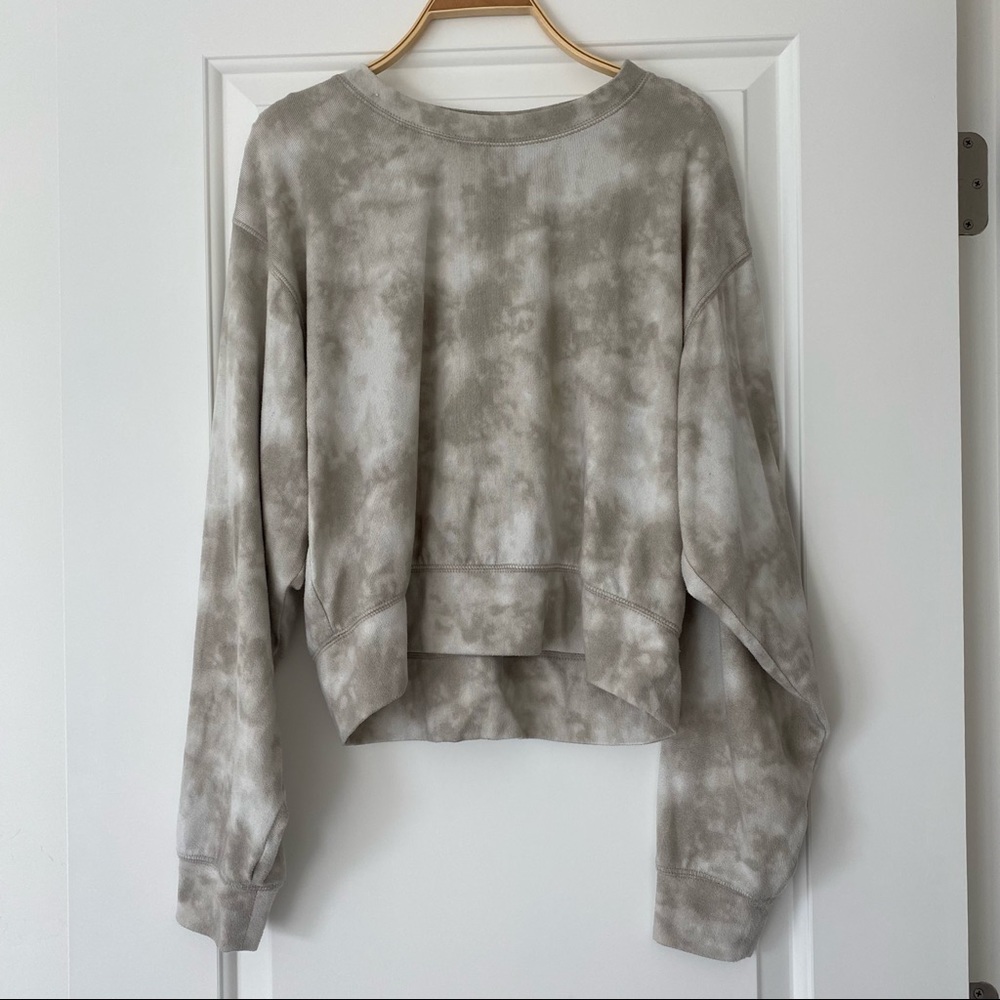 Beige Tie Dye Long Sleeve Pullover